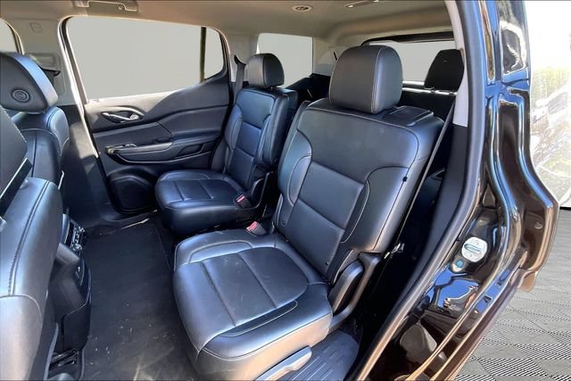 Used 2023 GMC Acadia SLT AWD/4WD image 16