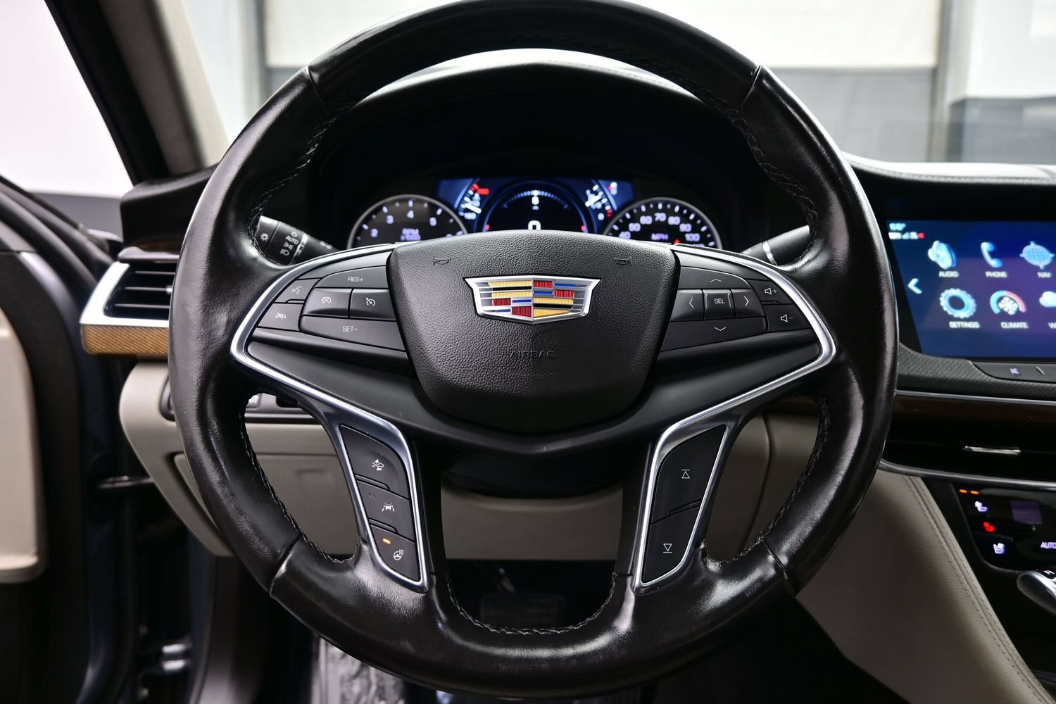 Used 2018 Cadillac CT6 Luxury AWD/4WD image 23