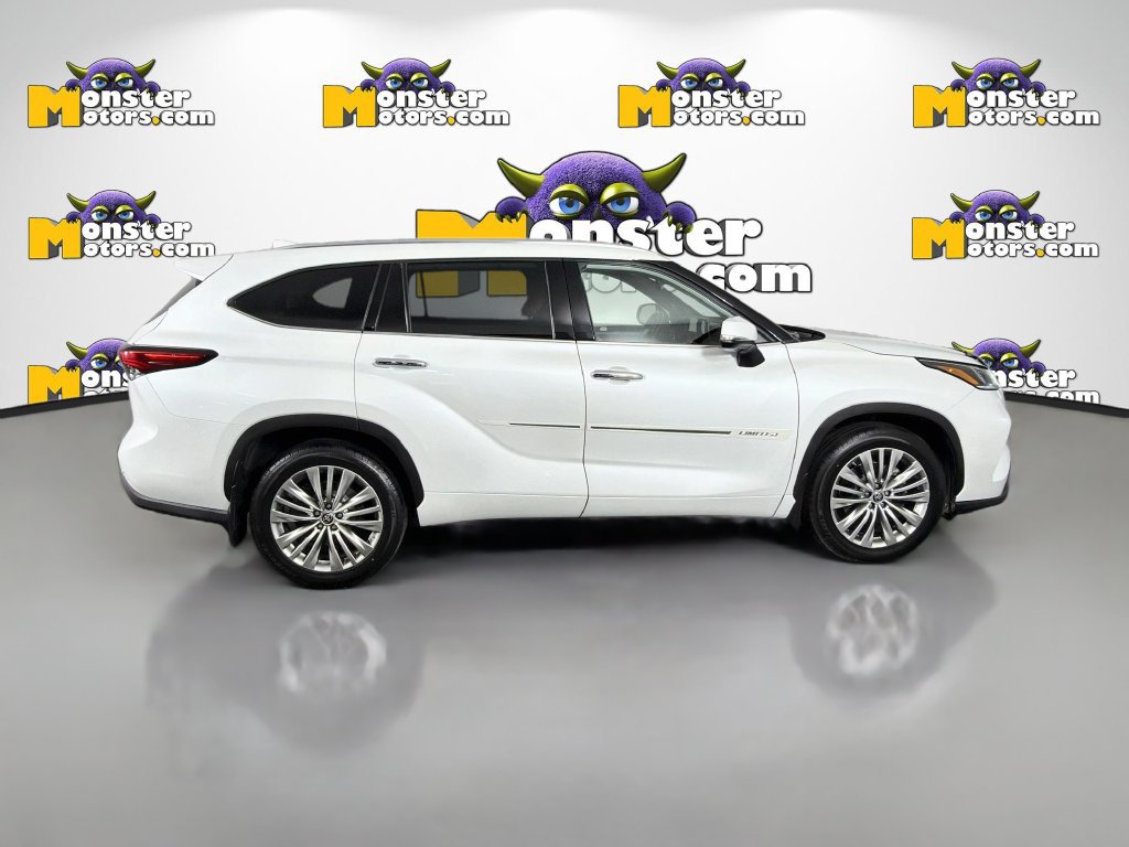 Used 2022 Toyota Highlander Platinum AWD/4WD image 4