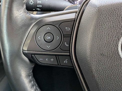 Used 2022 Toyota Camry SE w/ Cold Weather Package image 24