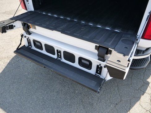 Used 2022 Chevrolet Silverado 3500 High Country w/ Technology Package image 45