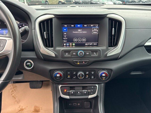 Used 2024 GMC Terrain SLE w/ Driver Convenience Package FWD image 14