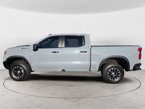 Used 2024 Chevrolet Silverado 1500 ZR2 w/ Technology Package AWD/4WD image 2