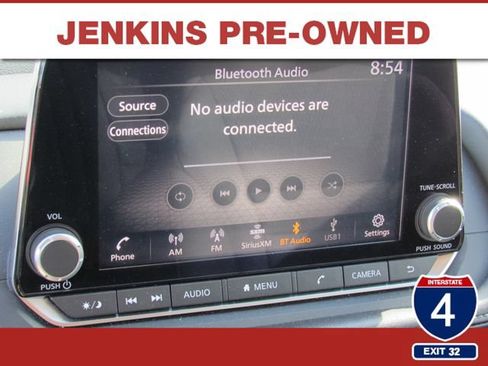 Used 2024 Nissan Rogue SV AWD/4WD image 23