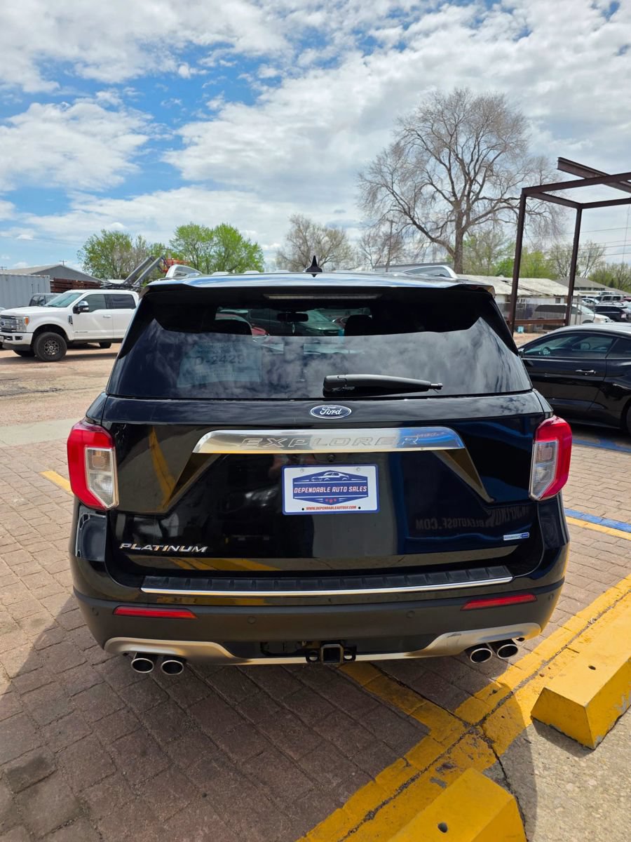 Used 2020 Ford Explorer Platinum w/ Premium Technology Package AWD/4WD image 6