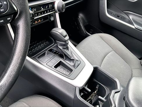 Used 2024 Toyota RAV4 XLE image 16