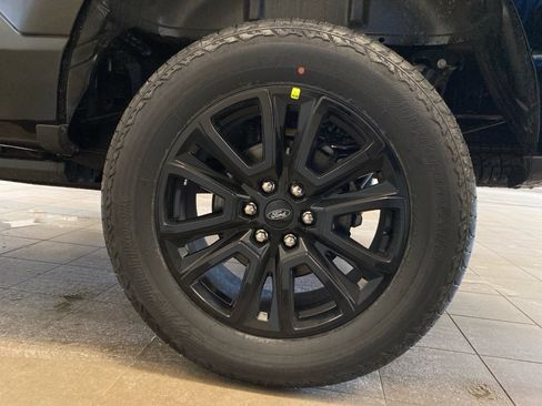 New 2025 Ford F150 Platinum w/ FX4 Off-Road Package image 29