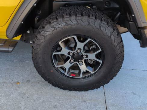 Used 2021 Jeep Wrangler Unlimited Rubicon image 14