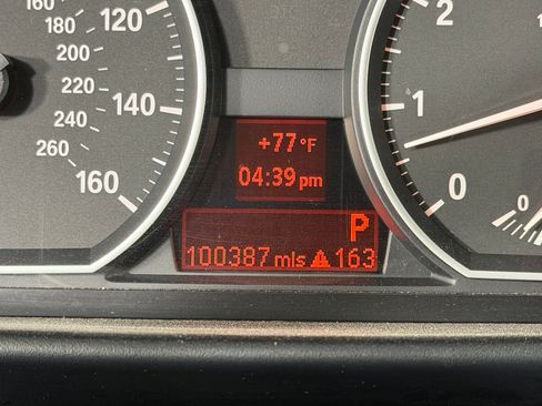 Used 2011 BMW 128i Coupe image 19