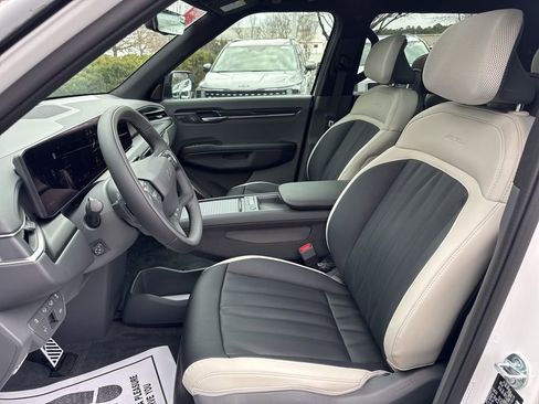 New 2026 Kia EV9 GT-Line image 9