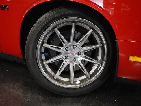 Used 2014 Dodge Challenger R/T Plus image 10