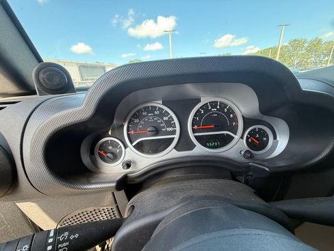 Used 2010 Jeep Wrangler Sport AWD/4WD image 9