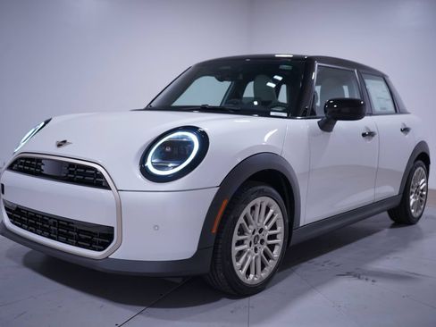 New 2026 MINI Cooper 4-Door Hardtop FWD image 1