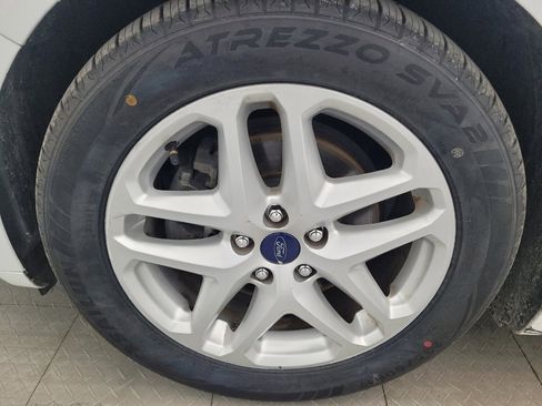 Used 2016 Ford Fusion SE FWD image 31