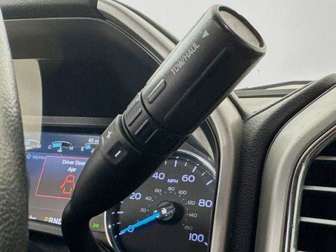 Used 2017 Ford F250 Lariat w/ Chrome Package RWD image 22