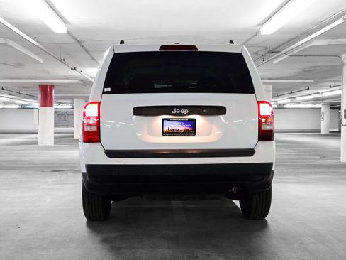 Used 2016 Jeep Patriot Sport image 8