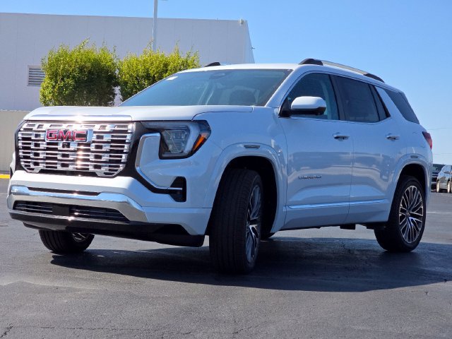 New 2027 GMC Terrain Denali w/ LPO, Floor Liner Package AWD/4WD image 15