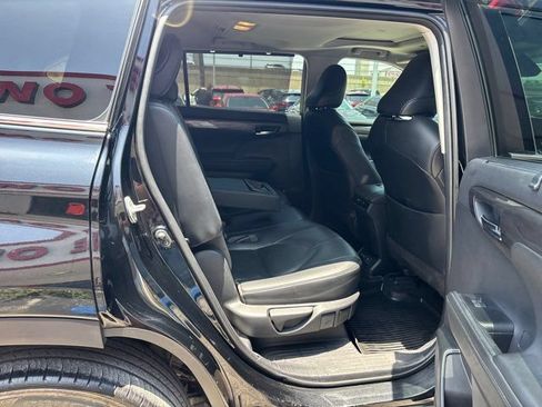 Used 2020 Toyota Highlander Limited FWD image 60