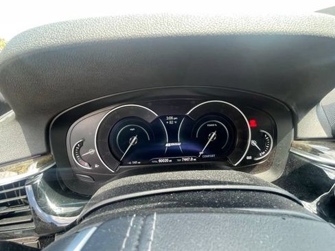 Used 2018 BMW 530e RWD image 9