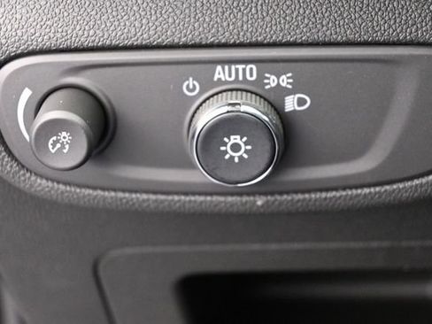 New 2026 Chevrolet TrailBlazer LT w/ Convenience Package FWD image 32