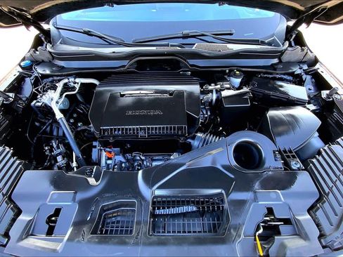 Used 2025 Honda Pilot Elite image 32