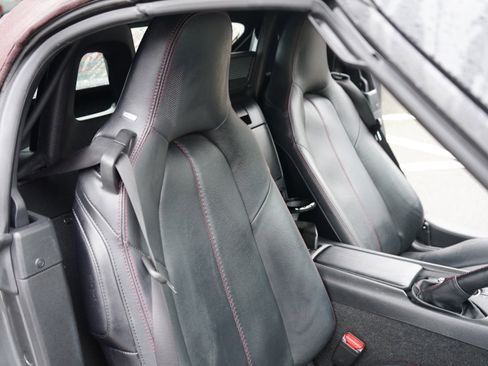 Used 2018 MAZDA MX-5 Miata Grand Touring image 18