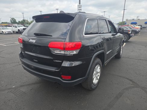 Used 2019 Jeep Grand Cherokee Laredo AWD/4WD image 5