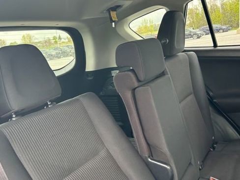 Used 2018 Toyota RAV4 LE w/ All Weather Liner Package AWD/4WD image 42