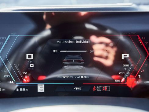 Used 2026 BMW X6 M Competition w/ Executive Package image 65