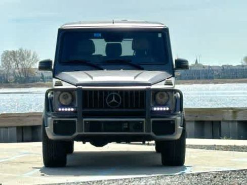 Used 2015 Mercedes-Benz G 550 image 2