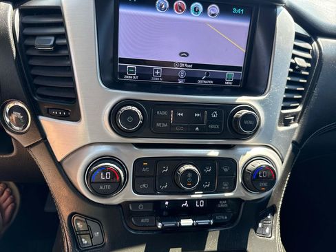 Used 2017 GMC Yukon SLT AWD/4WD image 19