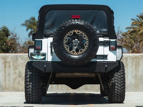 Used 2018 Jeep Wrangler Unlimited Sport S image 5