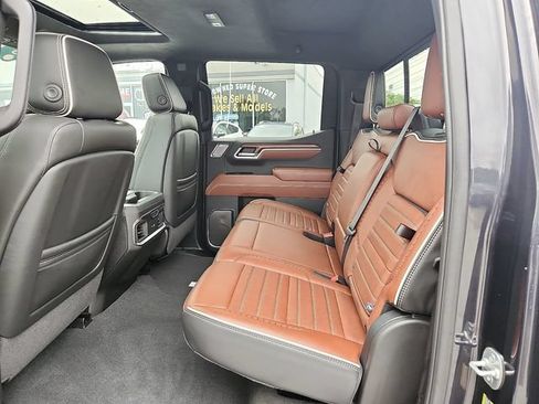 Certified 2025 GMC Sierra 1500 Denali Ultimate AWD/4WD image 10