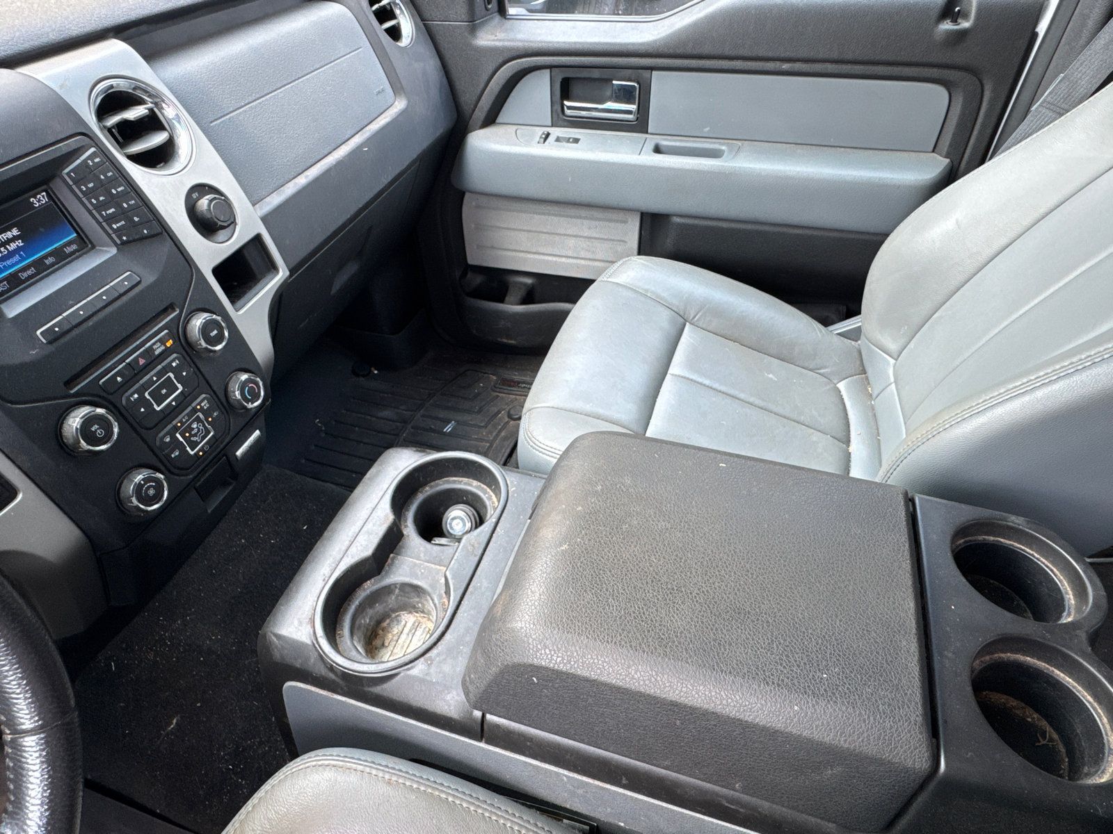 Used 2014 Ford F150 XLT w/ Equipment Group 302A Luxury AWD/4WD image 24