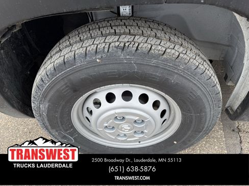 Used 2024 RAM ProMaster 2500 w/ Convenience Group image 19