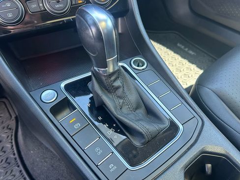 Used 2019 Volkswagen Jetta SEL FWD image 18