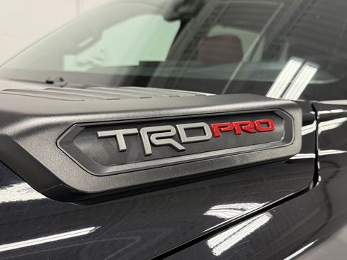 Used 2024 Toyota Sequoia Platinum image 10