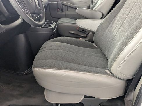 Used 2024 GMC Savana 2500 w/ Driver Convenience Package image 12