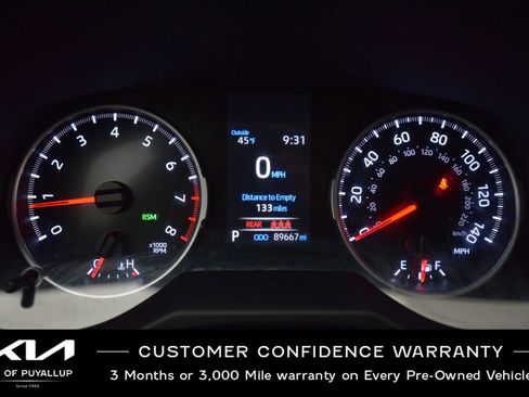 Used 2021 Toyota RAV4 XLE image 18