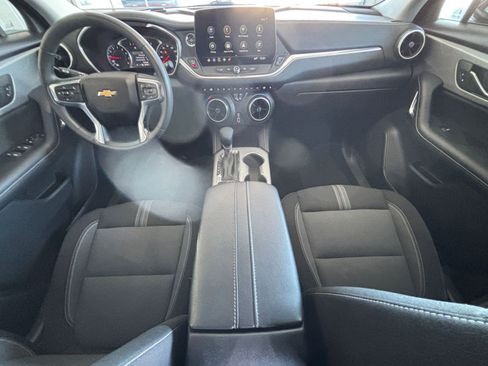 Used 2025 Chevrolet Blazer LT image 34