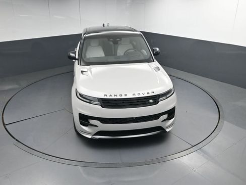 Used 2025 Land Rover Range Rover Sport Dynamic SE AWD/4WD image 38