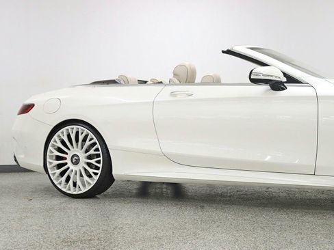 Used 2020 Mercedes-Benz S 560 Cabriolet image 3