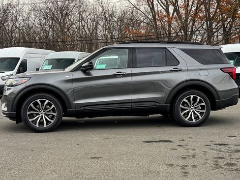 New 2026 Ford Explorer ST-Line AWD/4WD image 6
