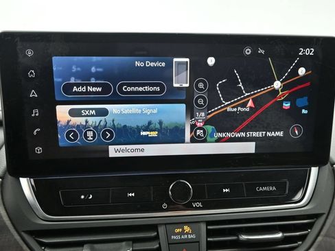 Used 2024 Nissan Altima 2.5 SL FWD image 12