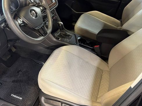 Used 2021 Volkswagen Tiguan S FWD image 17
