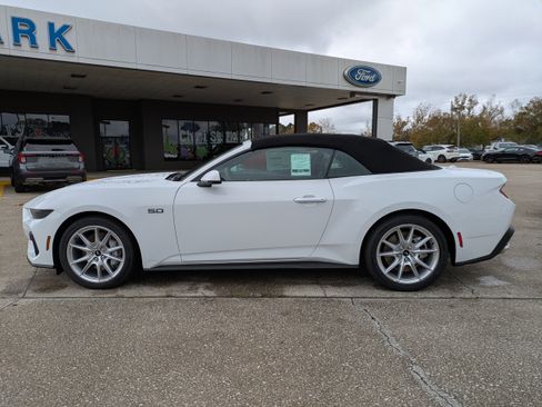 New 2026 Ford Mustang GT Premium RWD image 7