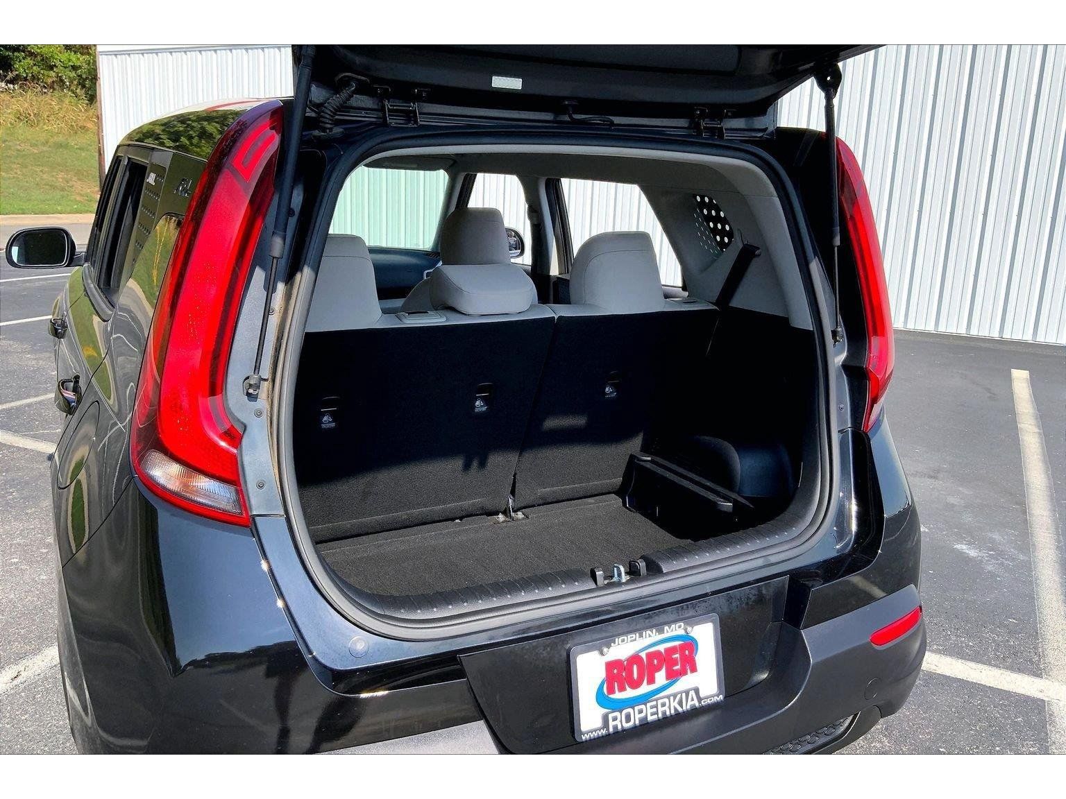 Used 2020 Kia Soul LX FWD image 21