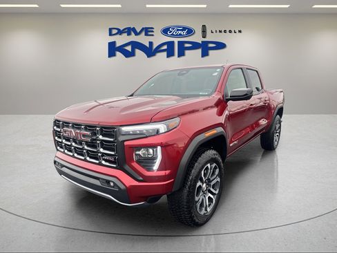 Used 2024 GMC Canyon AT4 w/ Technology Package image 4