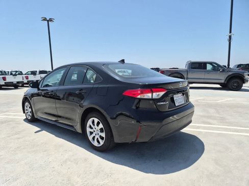 Used 2025 Toyota Corolla LE FWD image 3