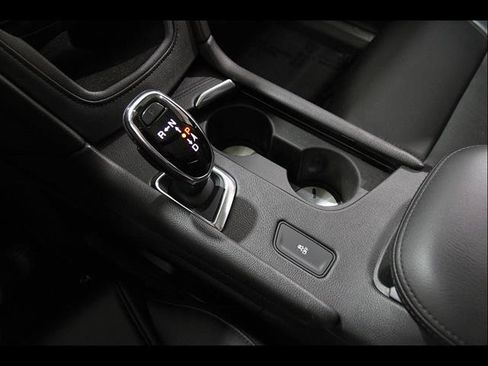 Used 2019 Cadillac XT5 Luxury FWD image 17